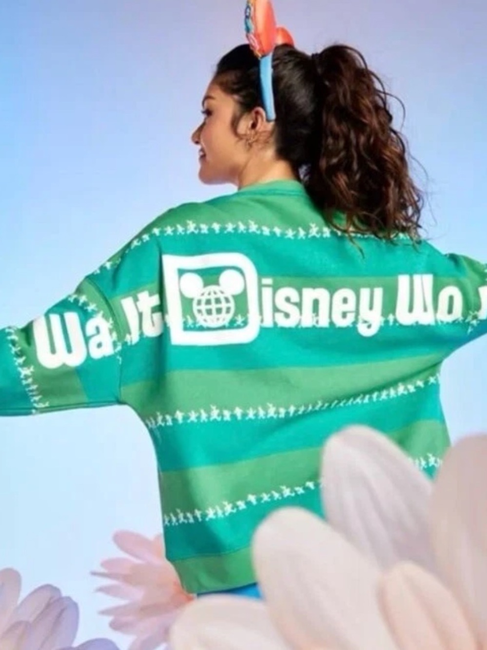Walt Disney World Striped Pullover Mickey Mouse Friends Sweatshirt Spirit Jersey